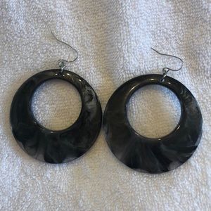 Grey swirl plastic hoop earrings